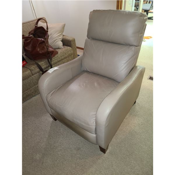 Costco Leather recliner C