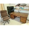 Image 1 : Desk, lamp, filing cabinet, chair C