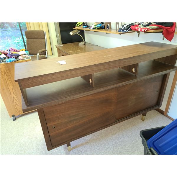Credenza C