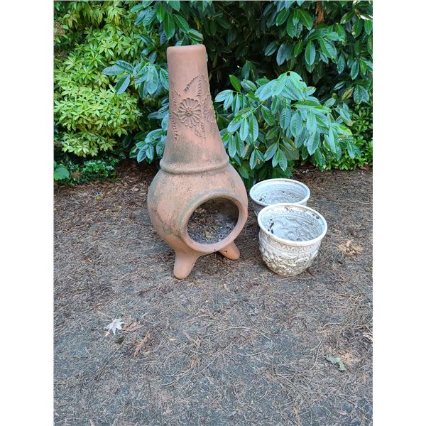 Garden chimney, pots A