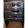 Image 6 : VHS, cassette, receiver, CD tower, CDs C