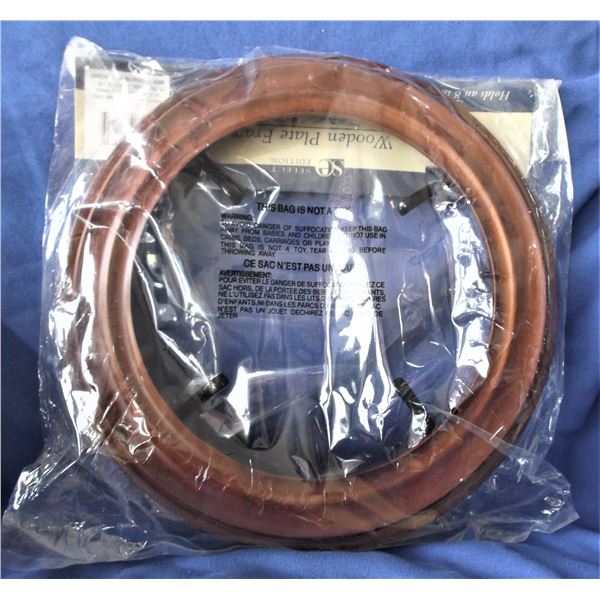 Wooden Plate Frame - Holds 8 Inch Plate