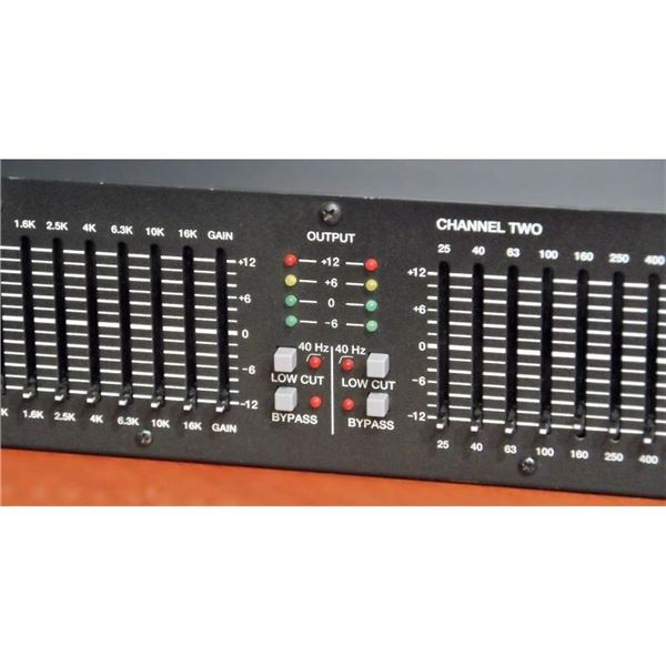 Peavey Q215 equalizer