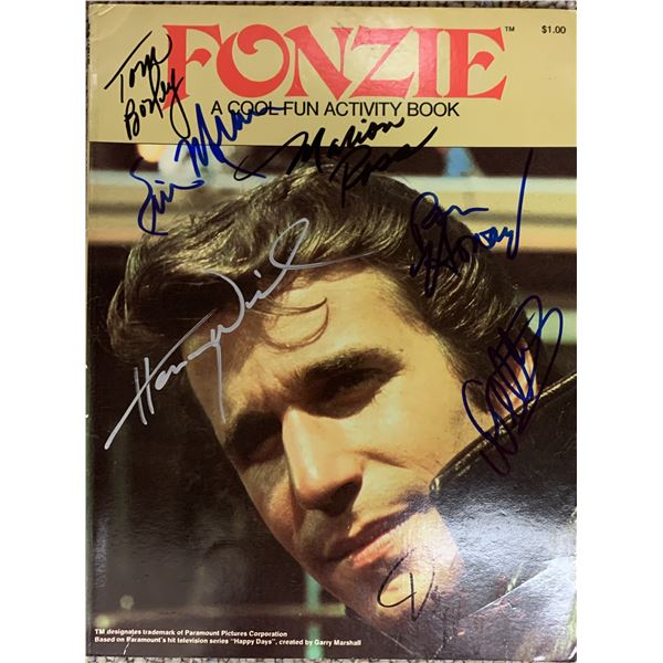 Happy Days cast signed 1976 activity book