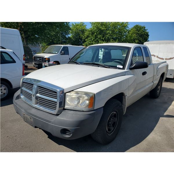 2007 DODGE DAKOTA, 2DR PU, WHITE, VIN # 1D7HE22K87S160680,