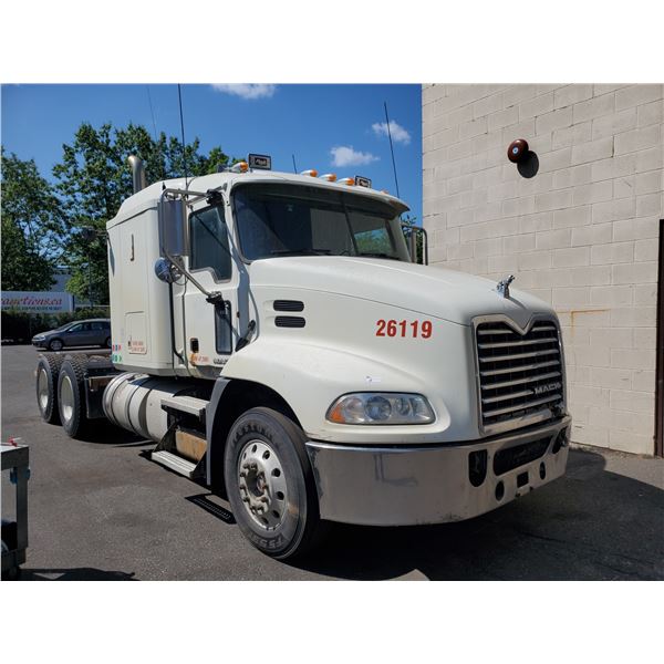 2013 MACK CXU613, TRACTOR, WHITE, VIN # 1M1AW07Y0DM033500,