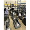 Image 2 : VISIONS FITNESS HRT X6600HRT5 COMMERCIAL ELLIPTICAL CROSS TRAINER ( FOR PARTS & REPAIRS )