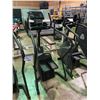Image 2 : LIFE FITNESS 9500HR COMMERCIAL SELF POWERED STAIR STEPPER MACHINE (NEEDS REPAIRS)