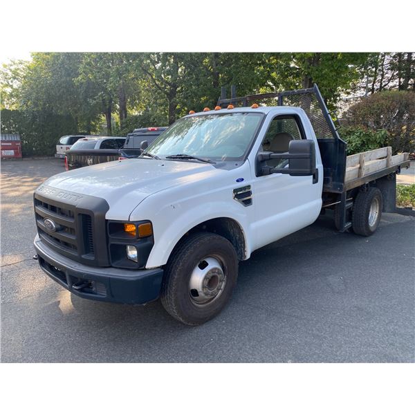 2008 FORD F350 XL SUPERDUTY FLATDECK PICKUP, WHITE, VIN # 1FDWF36538EE04532,