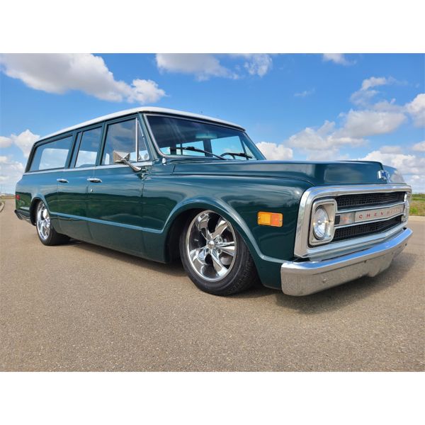 1970 CHEVROLET SUBURBAN CUSTOM