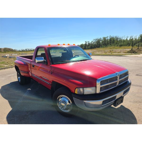 1995 DODGE DUALLY SLT 5.9