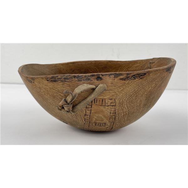 Wonderful Early American Indian Canoe Water Cup