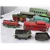 Image 17 : Large Lot of Lionel Trains