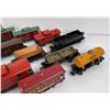 Image 2 : Large Lot of Lionel Trains