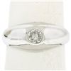 Image 2 : Men's 14kt White Gold 0.25 ctw Bezel Round Diamond Solitaire Band Ring