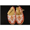 Image 2 : Men's Beaded Moccasins