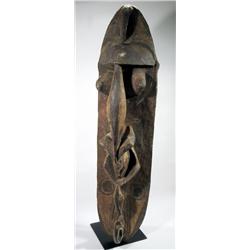 A WASKUK ANCESTOR SCULPTURE (minja)