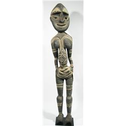 A WASKUK ANCESTOR SCULPTURE (nogwi)
