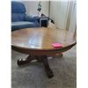 Image 3 : Antique Round Coffee Table