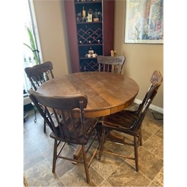 Eastern Furniture Ltd. Victoriaville Dining Table Six Chairs