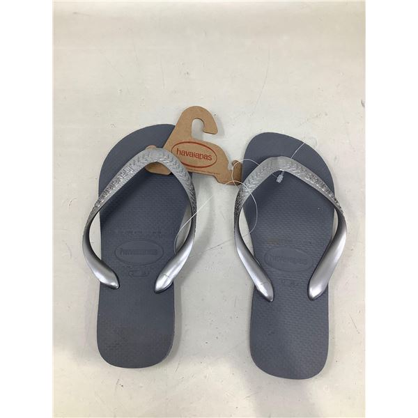 Havaianas Navy Sandals (37-38)