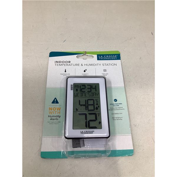 La Crosse Indoor Temperature & Humidity Station