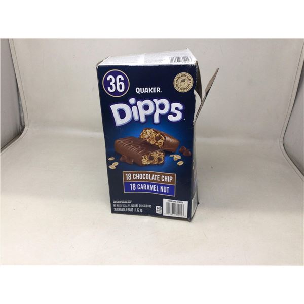 Box of Quakers Dipps Granola Bars