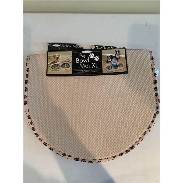NEW XL Pet Bowl Mat