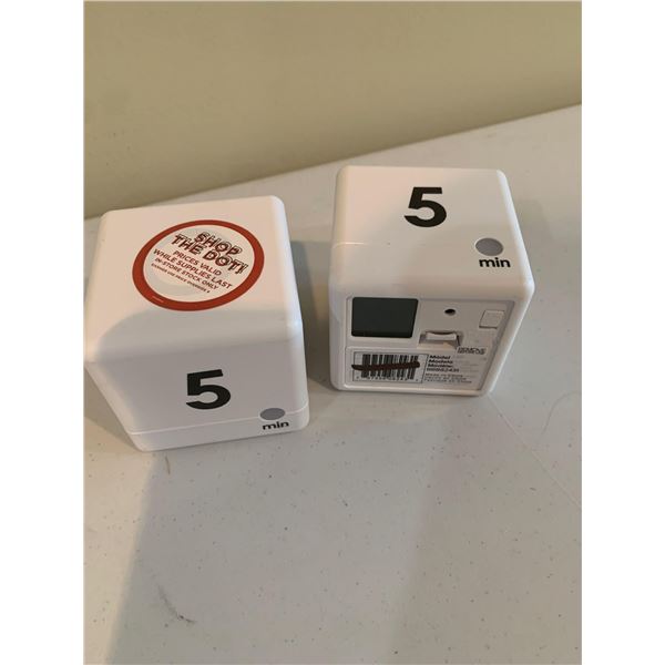 LOt of 2 Cube Timers