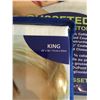 Image 3 : NEW lot of 2 Guesseted Pillow Protector - King