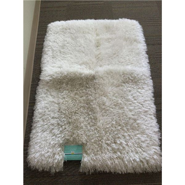 NEW Juliet Metallic Shag Accent Rug