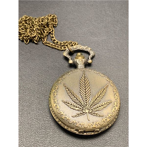 Vintage Style Gents NEW quartz pocket watch and chain set