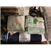 Image 1 : Lot of Assorted Wash Cloths and Towels