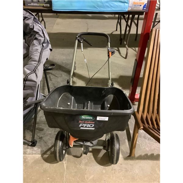 Scotts Turf Builder Pro EdgeGuard Broadcast Spreader
