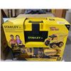 Image 1 : Stanley Jr. Dump Truck and Toolbox Toy Set