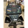 Image 2 : Life Fitness 9500HR Elliptical