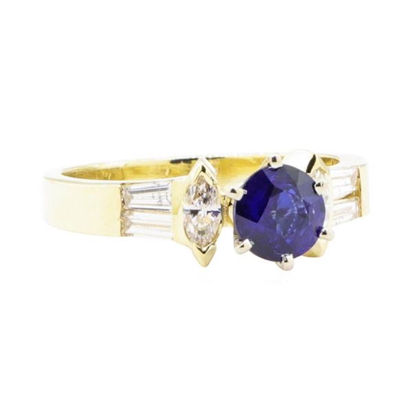 1.39 ctw Sapphire and Diamond Ring - 14KT Yellow Gold