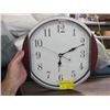 Image 1 : QUARTZ WALL CLOCK