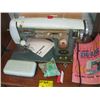 Image 2 : DOMESTIC ZIGZAG SEWING MACHINE