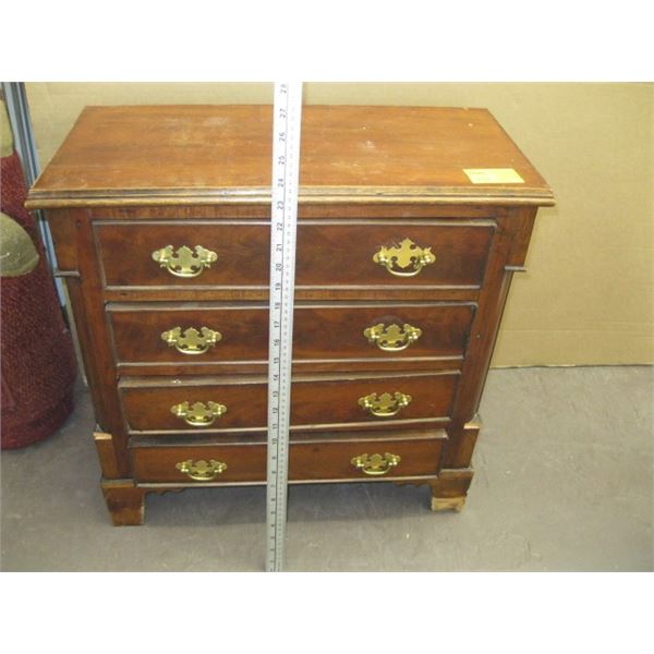 SMALL 4 DRAWER CHEST