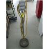Image 1 : ELECTRICAL PLUG STAND