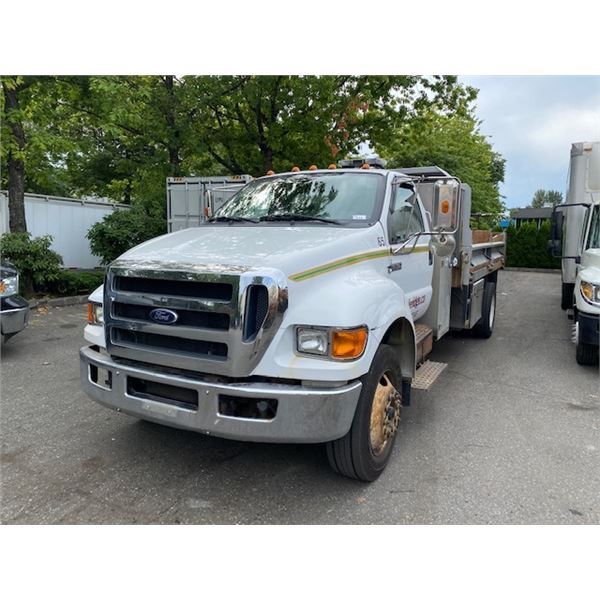 2011 FORD F-750 XL SUPERDUTY, 2DR DUMP TRUCK, WHITE, VIN # 3FRPF7FC9BV384557,