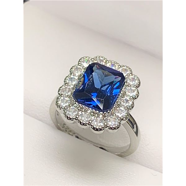 NEW Ladies Square Cut Solitaire Blue Topaz Cluster Dress Ring size 7