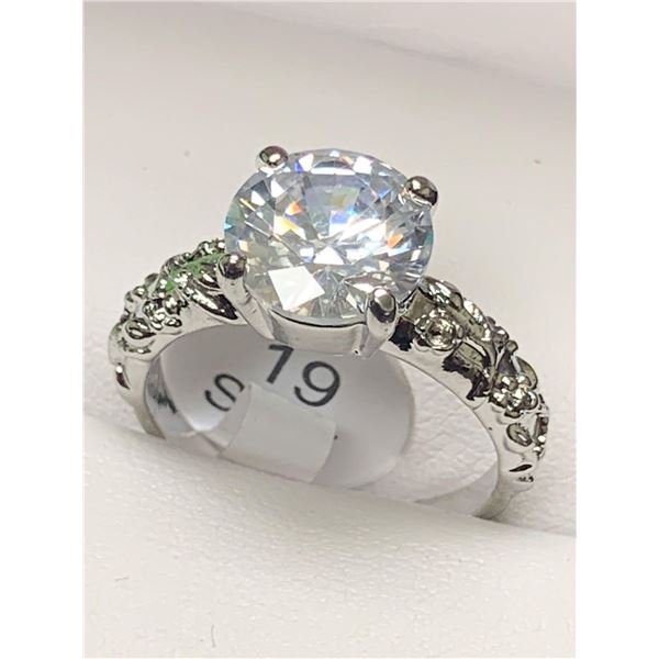 Brilliant Cut 1.o Carat Solitaire Ladies engagement ring size 7.5