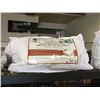 Image 1 : Northern Feather Canada King Size Pillow 2-Pack