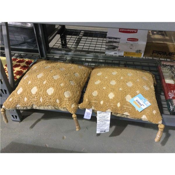 Indoor/Outdoor Throw Pillow Lot of 2