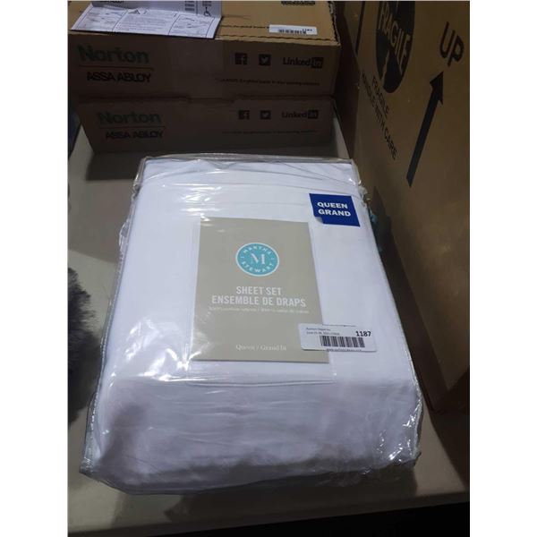 Martha Stewart Queen Size Sheet Set
