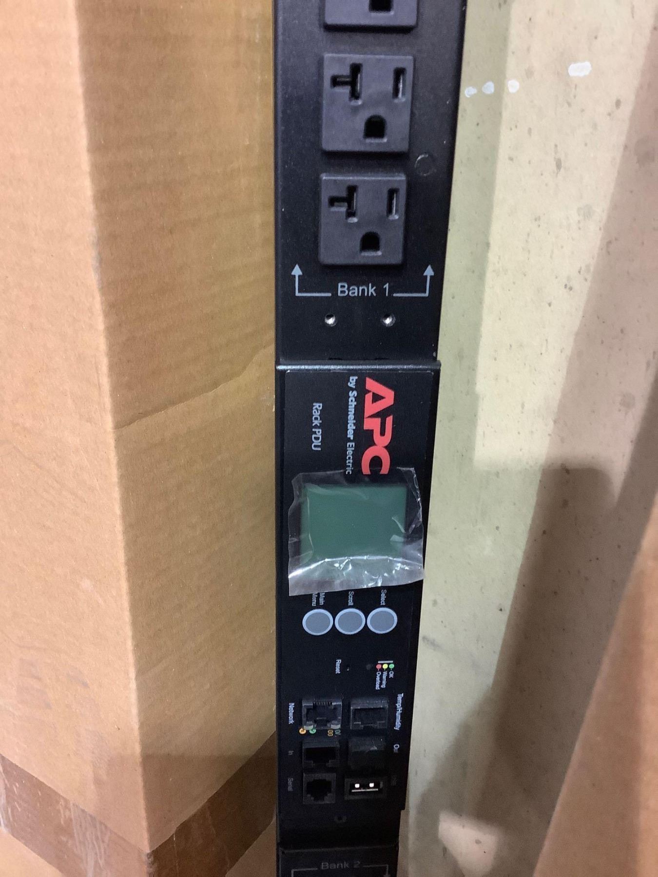 APC Electric Rack PDU 2G, Metered, ZeroU, 30A, 100-120/200-240V - Model ...