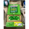 Image 1 : Swiffer Sweeper Dry and Wet Sweeping Kit