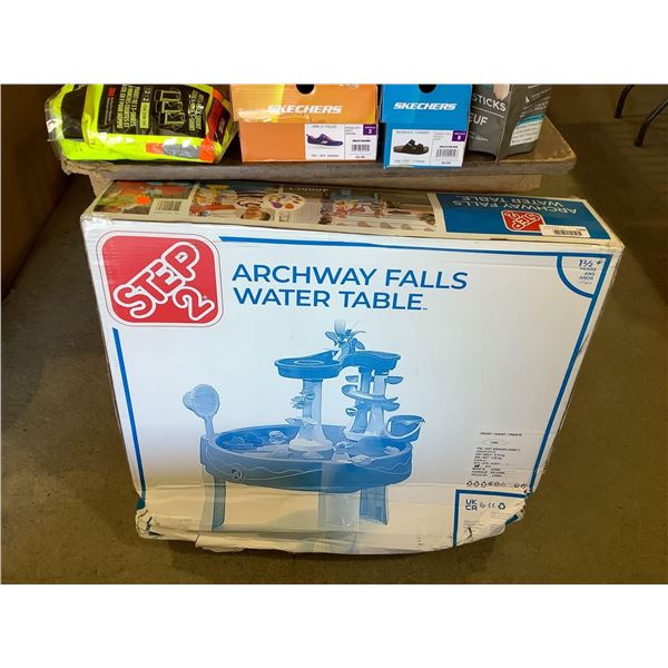 Step 2 Kids Archway Falls Water Table